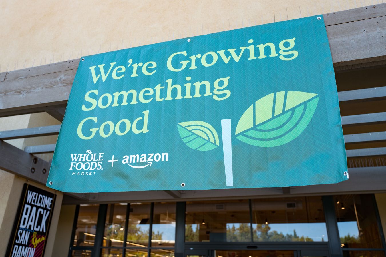 Whole Foods Amazon merger 2017